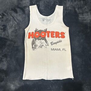 RARE Bayside Miami, FL Hooters tank top